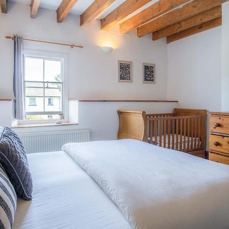 Angle Adventures - 4 Bedroom Cottage - Angle エクステリア 写真